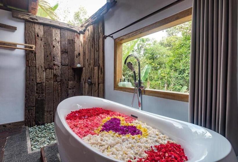 Бунгало Deluxe, Villa Be Bali Hut Farm Stay