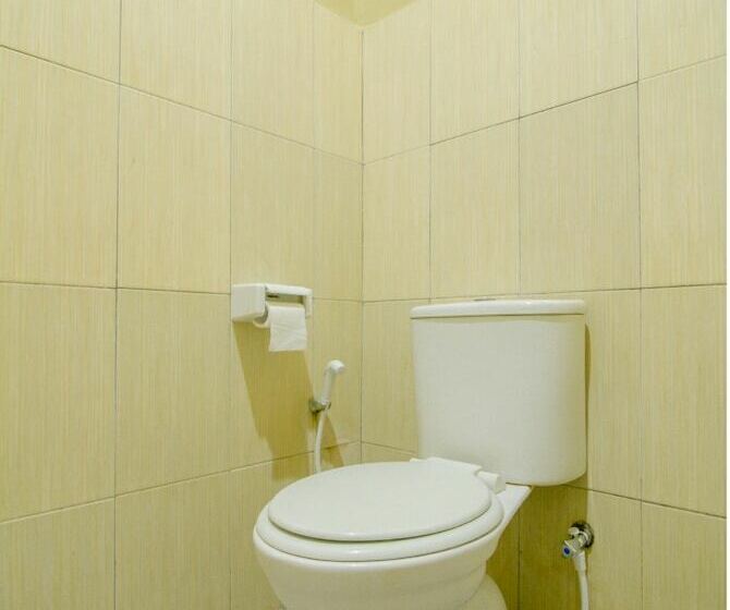 Номер Deluxe, Reddoorz At Bettah Coba Homestay Pelabuhan Ratu