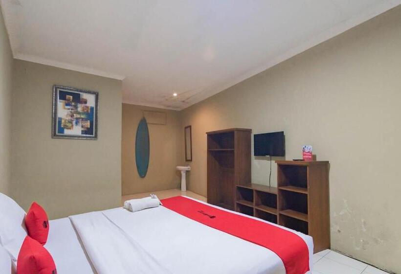 Номер Deluxe, Reddoorz At Bettah Coba Homestay Pelabuhan Ratu