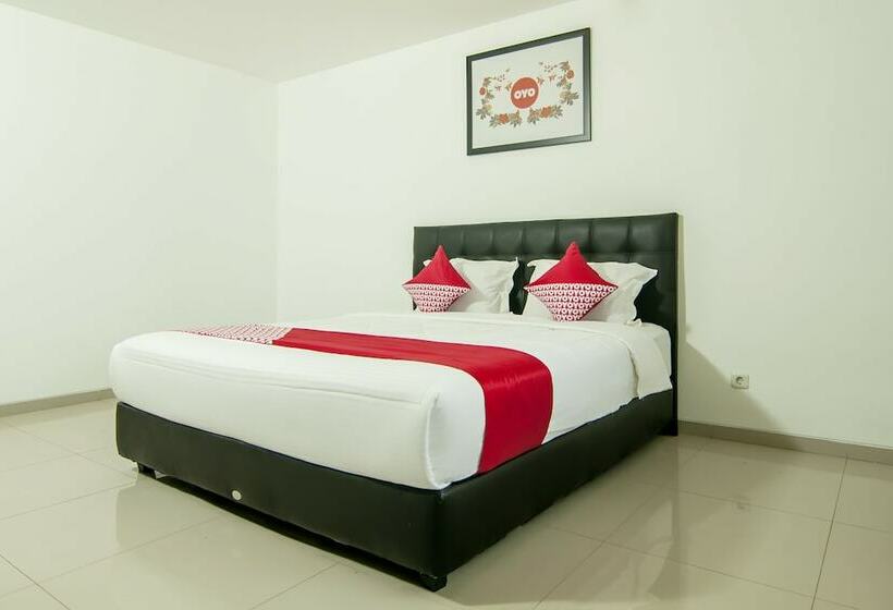 Номер Deluxe, Puri Gevana Guest House By Oyo
