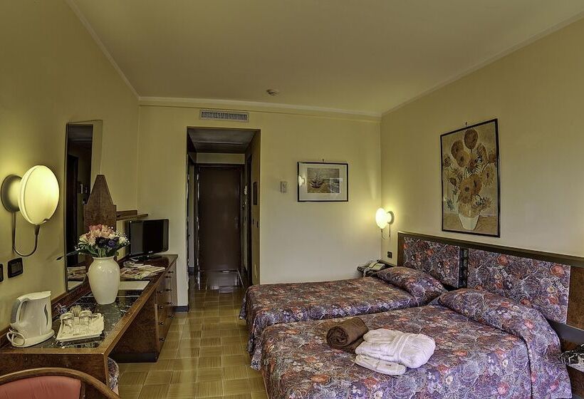 Standard Room, Caesar Palace