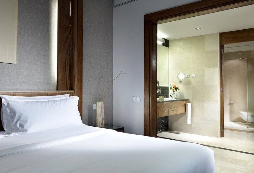 سوییت لوکس, Eurostars Suites Mirasierra