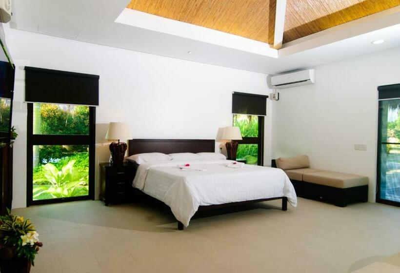 اتاق لوکس, Hijo Resorts Davao