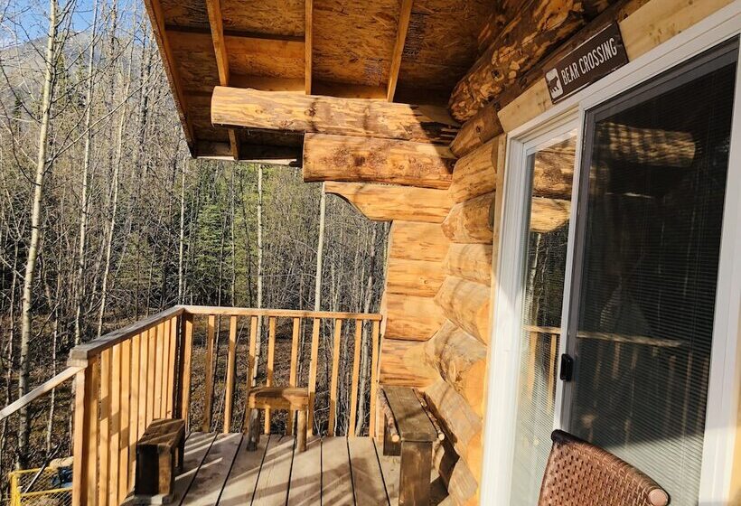 Хижина, Wrangell Mountain Lodge  Private Bathroom With Shower