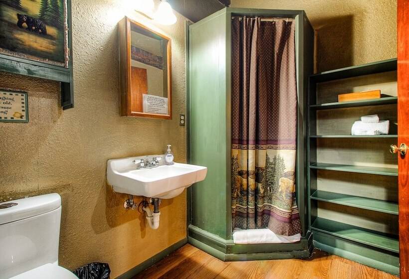 Хижина Deluxe, Redwoods River Resort