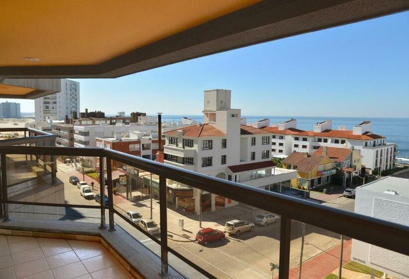 سوییت, Golden Beach Resort & Spa