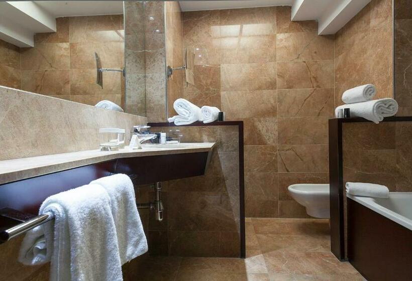 Номер Стандарт Трехместный, Acta Atrium Palace