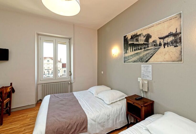 اتاق استاندارد سه نفره, Contact Hôtel Du Commerce Et Son Restaurant Côte à Côte