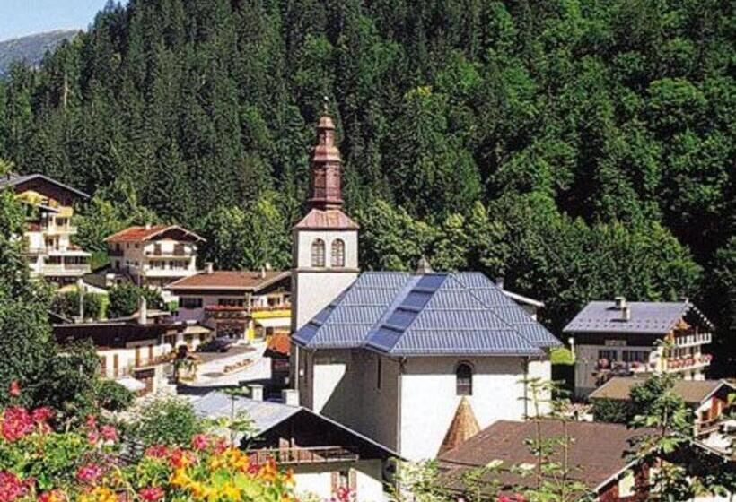 اتاق استاندارد سه نفره, Flor Alpes