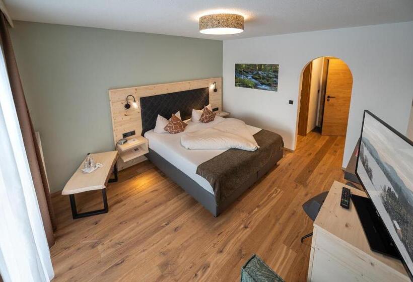 Номер Стандарт Вид на Сад, Landrefugium Obermüller Spa & Naturresort 4,5 Sterne