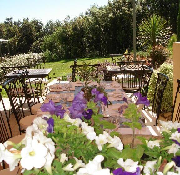 Номер Стандарт Адаптированный для Инвалидов, Restaurant Le Gardon   Pont Du Gard