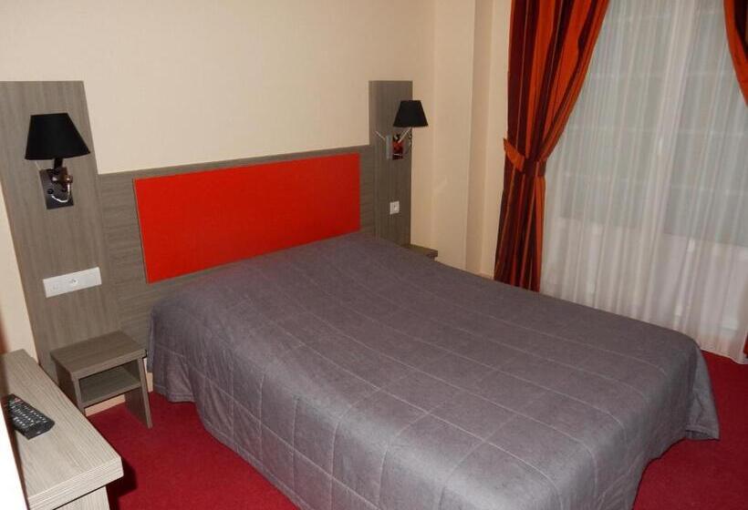 Номер Стандарт, Logis Hôtel Saint Hubert
