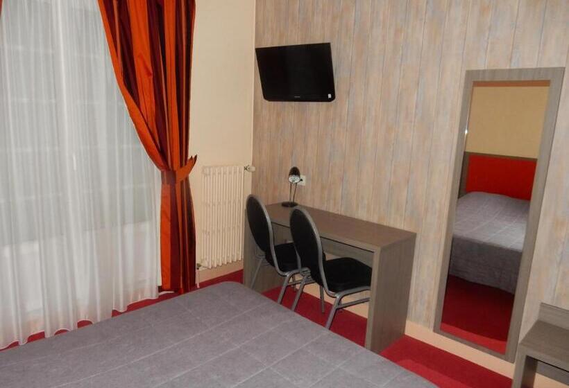 Номер Стандарт, Logis Hôtel Saint Hubert
