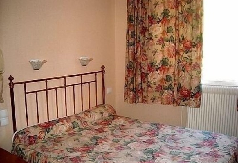 Номер Стандарт, Logis Terrasse Hôtel