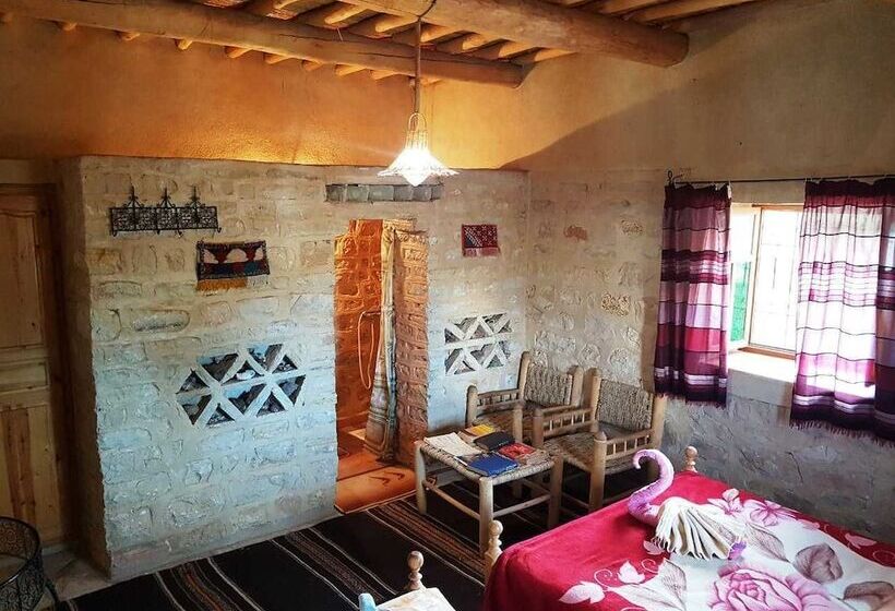 스탠다드 트리플 룸, Kasbah Dar Talouste