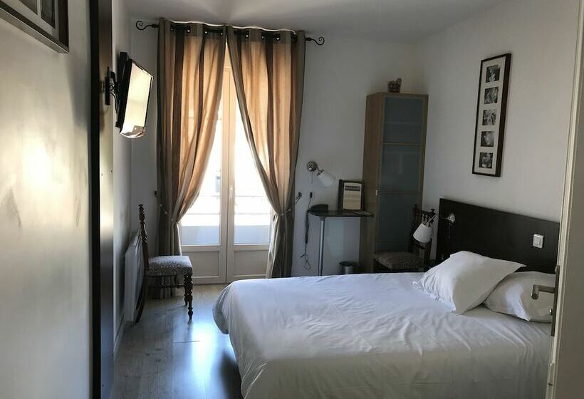 Номер Стандарт, Hôtel Restaurant De Londres