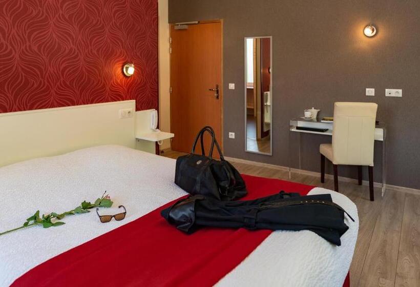 Номер Стандарт, Logis Hotel Des Vosges