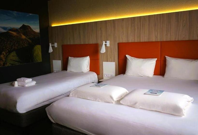 اتاق استاندارد سه نفره, Kyriad Clermont Ferrand Nord  Riom