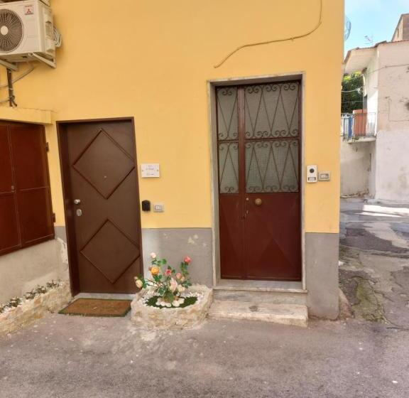 Номер Стандарт, B&b Al Portone
