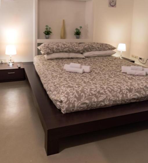 اتاق اکونومی, Antica Terrazza Frascati