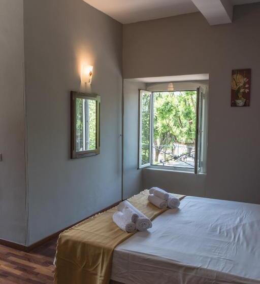 اتاق لوکس, Antica Terrazza Frascati