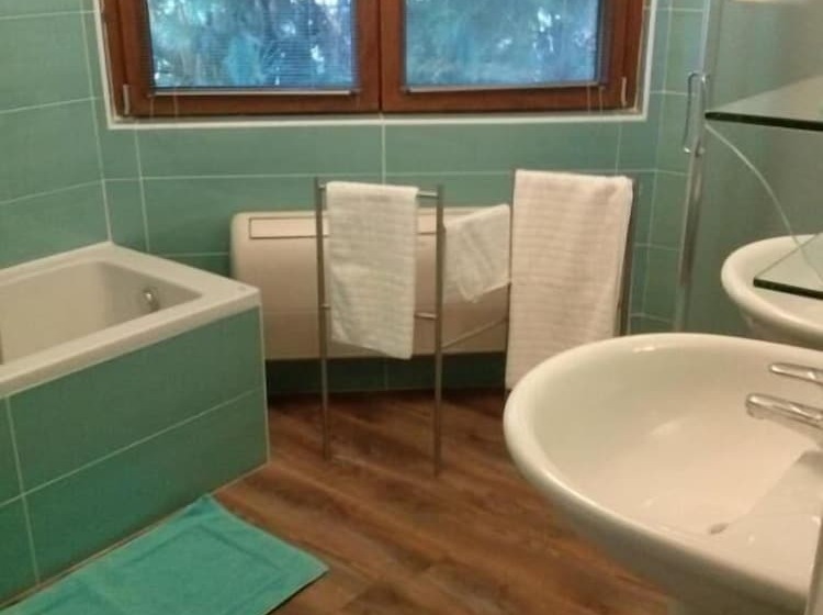 اتاق استاندارد, Bgy Airport Guesthouse