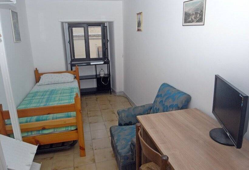 غرفة قياسية فردية, Ag Home Adragna