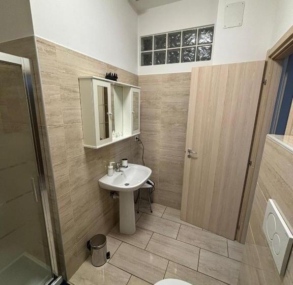 Номер Стандарт, B&b Luna