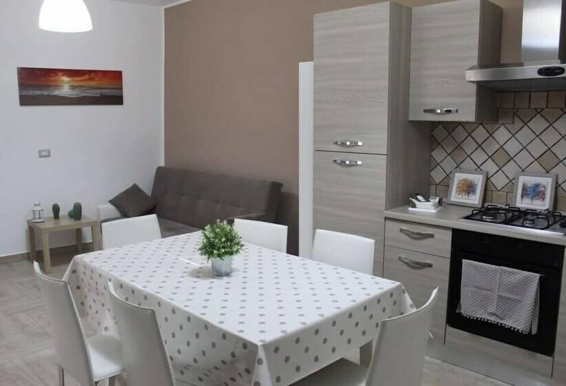اتاق استاندارد سه نفره, Affittacamere La Traversa
