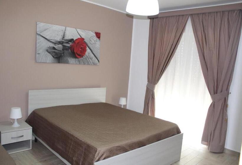 اتاق استاندارد سه نفره, Affittacamere La Traversa