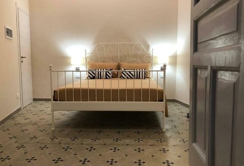 اتاق سوپریور با تخت بزرگ, B&b Meliora Rooms