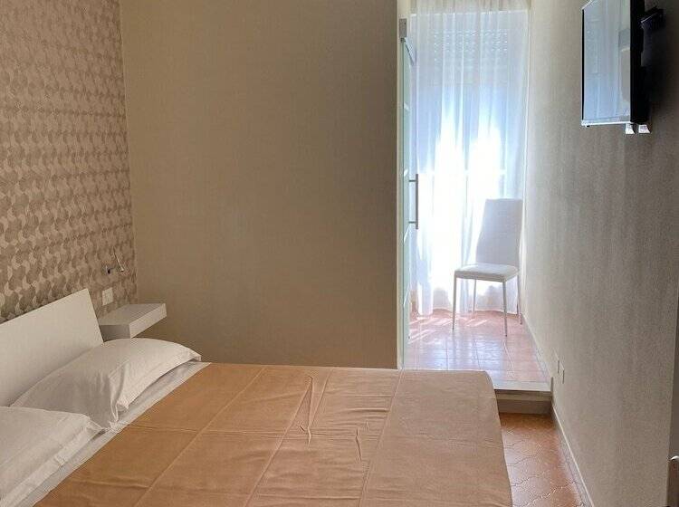 اتاق اکونومی, Acquaviva Experience B&b