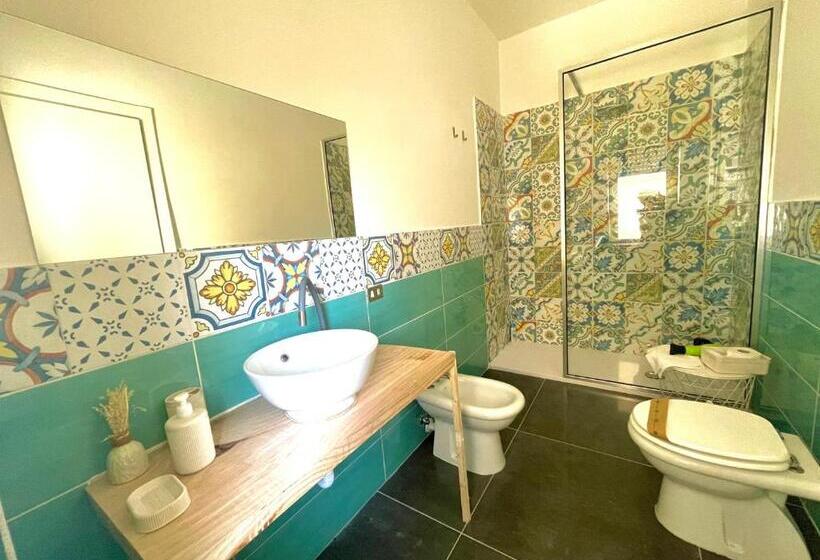 اتاق استاندارد با بالکن, B&b La Fenice