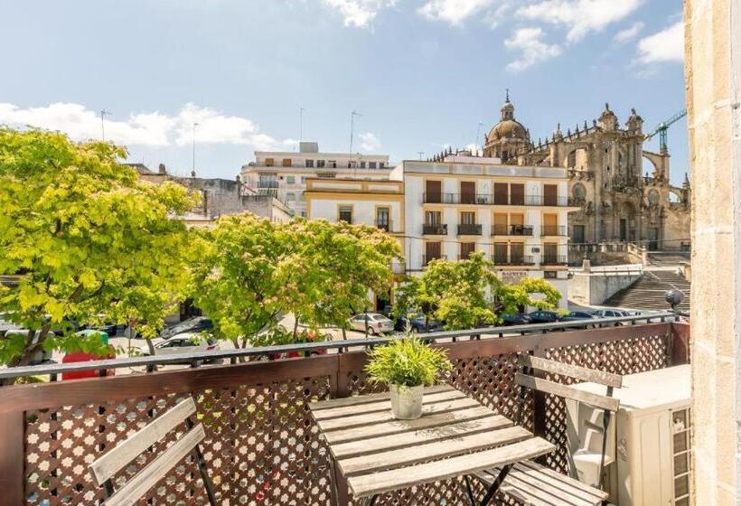 バルコニー付きスタンダードルーム, Catedral Suites Jerez