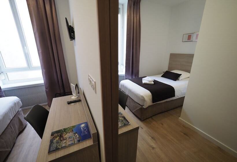 اتاق استاندارد یک نفره, Le Biarritz  Vichy
