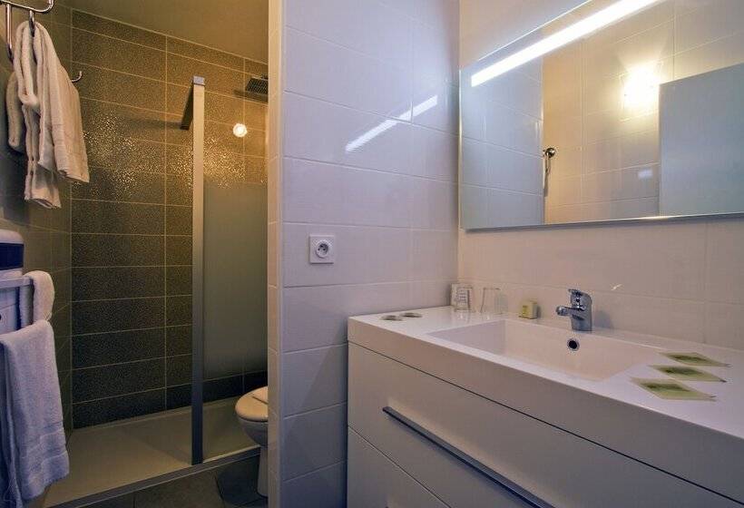Семейный Номер, Hôtel Princess