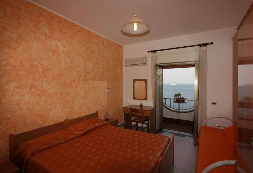 اتاق لوکس با بالکن, Camere Santa Margherita