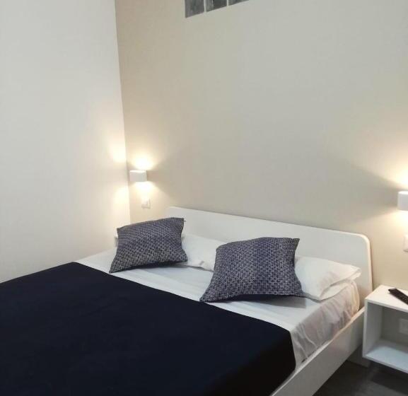 اتاق استاندارد با بالکن, Cosmo Rooms A Pochi Passi Da Tropea