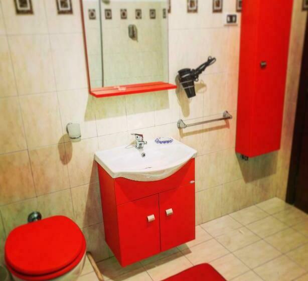 اتاق استاندارد چهار تخته, Central Isernia