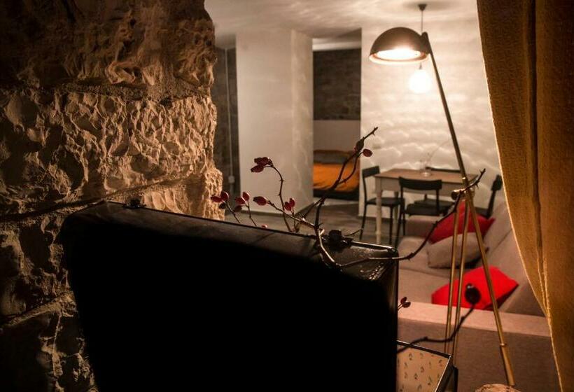 اتاق استاندارد, Residenza La Corte Assisi