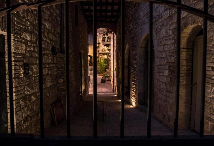 اتاق استاندارد, Residenza La Corte Assisi