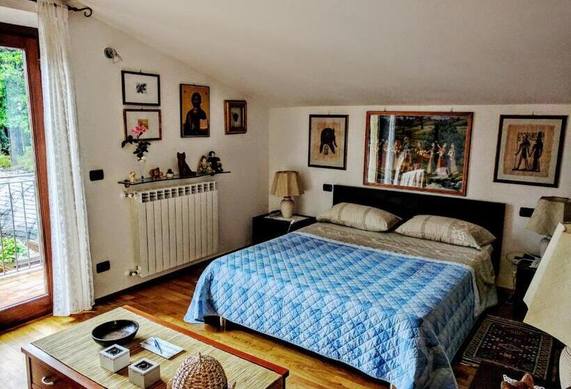 اتاق استاندارد, Sally S B&b