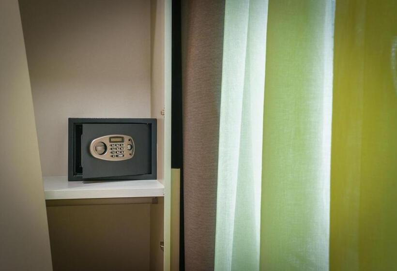 اتاق استاندارد یک نفره, B&b H68