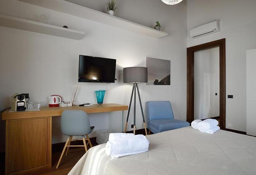 Полулюкс Вид на Море, Casarealia