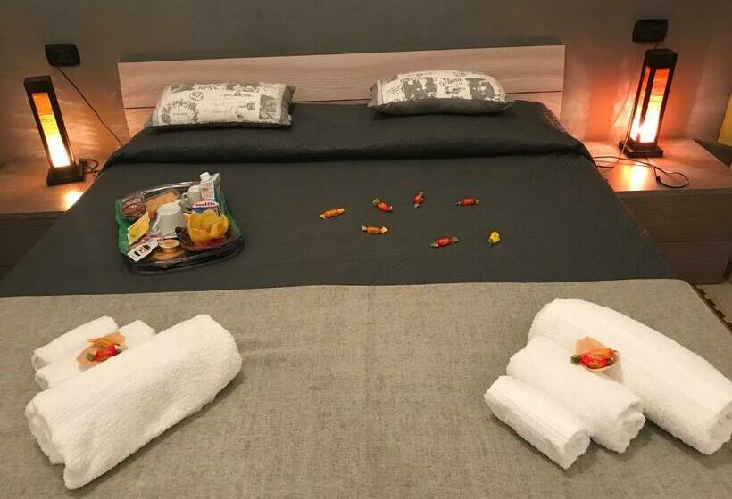 غرفة كومفورت ثلاثية, Bonorum