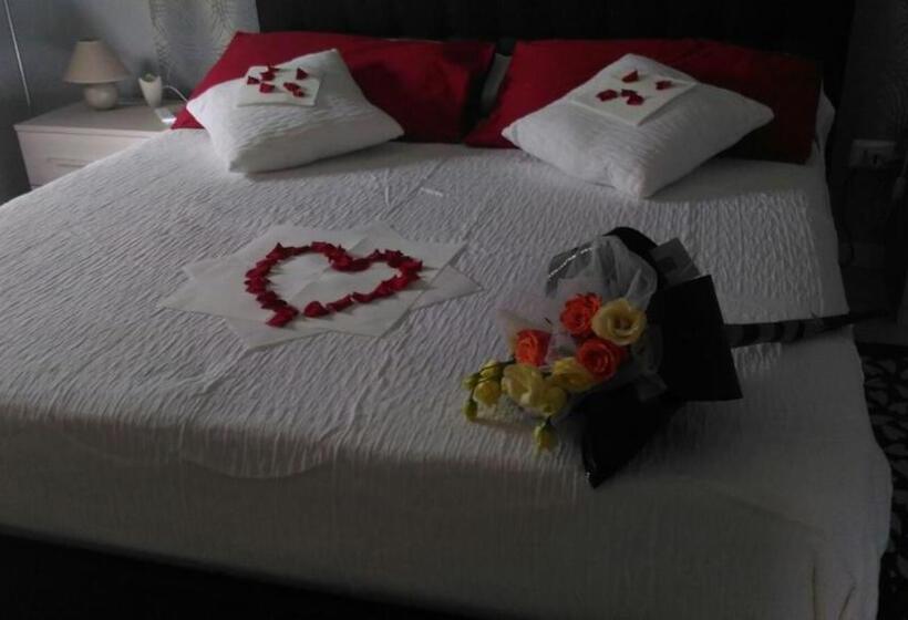 Люкс Вид на Сад, Bed And Breakfast Romantica Evasione