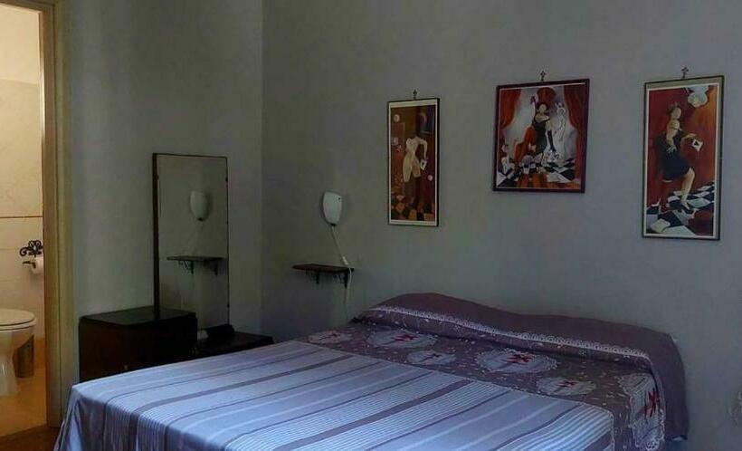 スタンダードルーム, Monte Degli Elci B&b