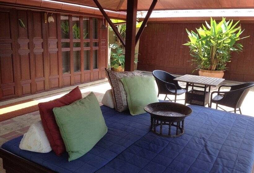 디럭스 룸 가든 전망, Ban Kaew Villas