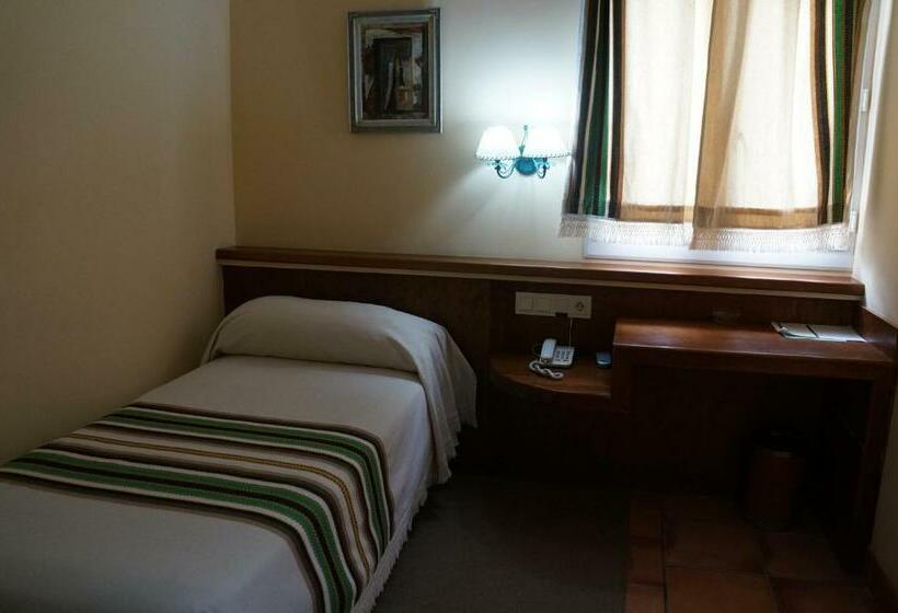 Quarto Estandar Individual, Balneario De Alicún De Las Torres