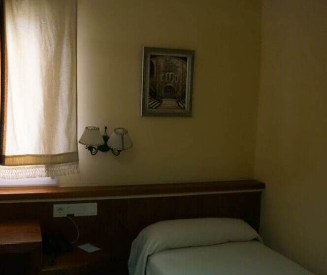 Quarto Estandar Individual, Balneario De Alicún De Las Torres
